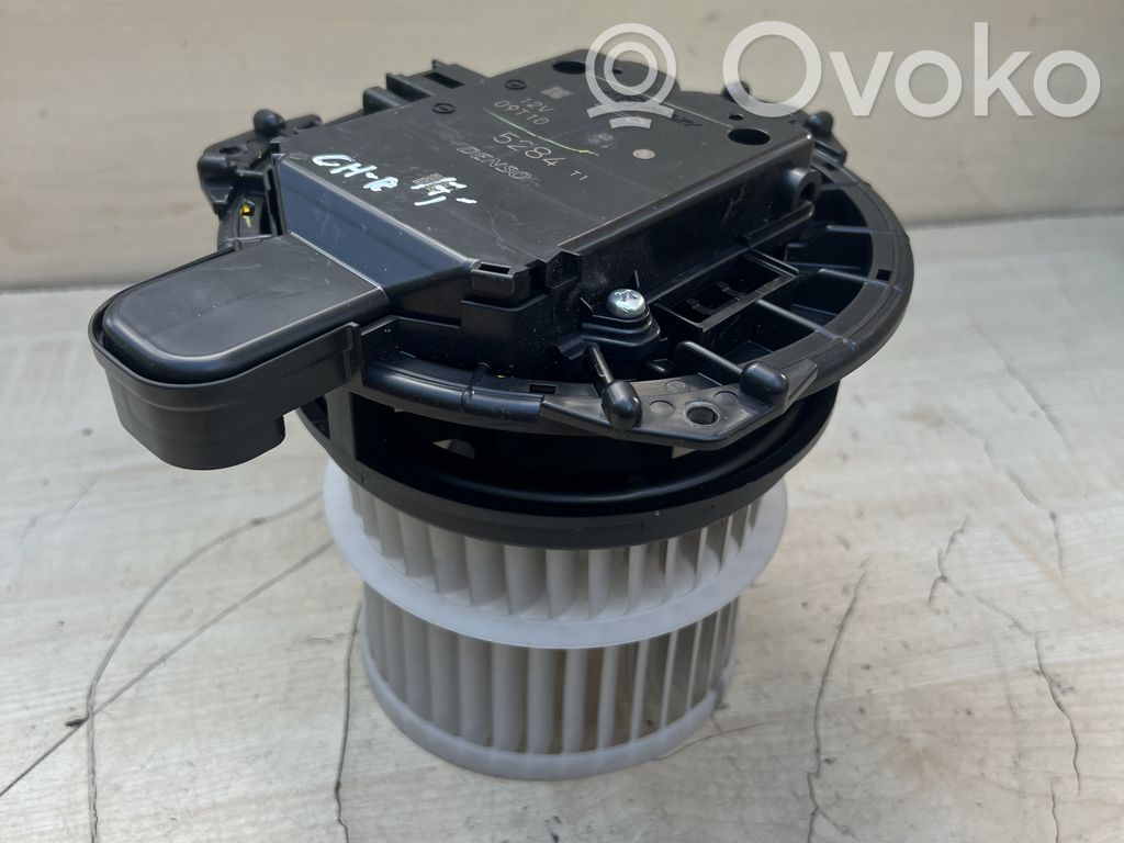 Toyota C-HR I Ventilator aerotermă 