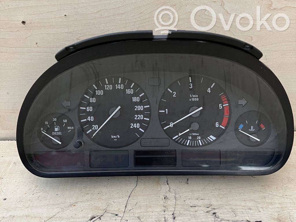 BMW 5 E39 Nopeusmittari (mittaristo) 