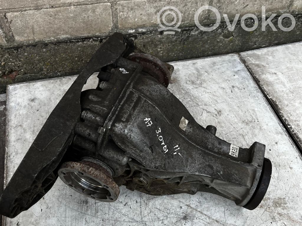 Audi A7 S7 4G Galinis reduktorius 