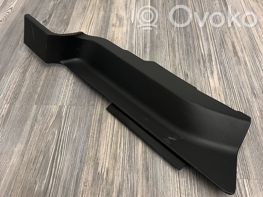 Volvo XC90 Rivestimento inferiore laterale del sedile posteriore 