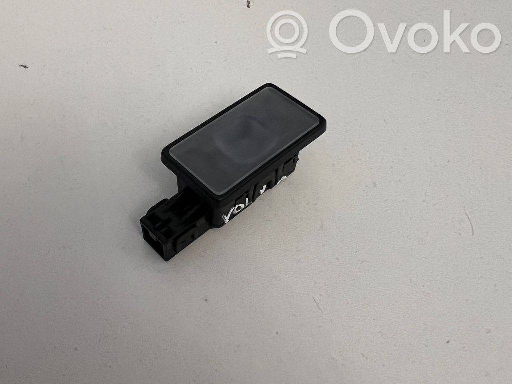 Volvo S90, V90 Otras luces interiores 
