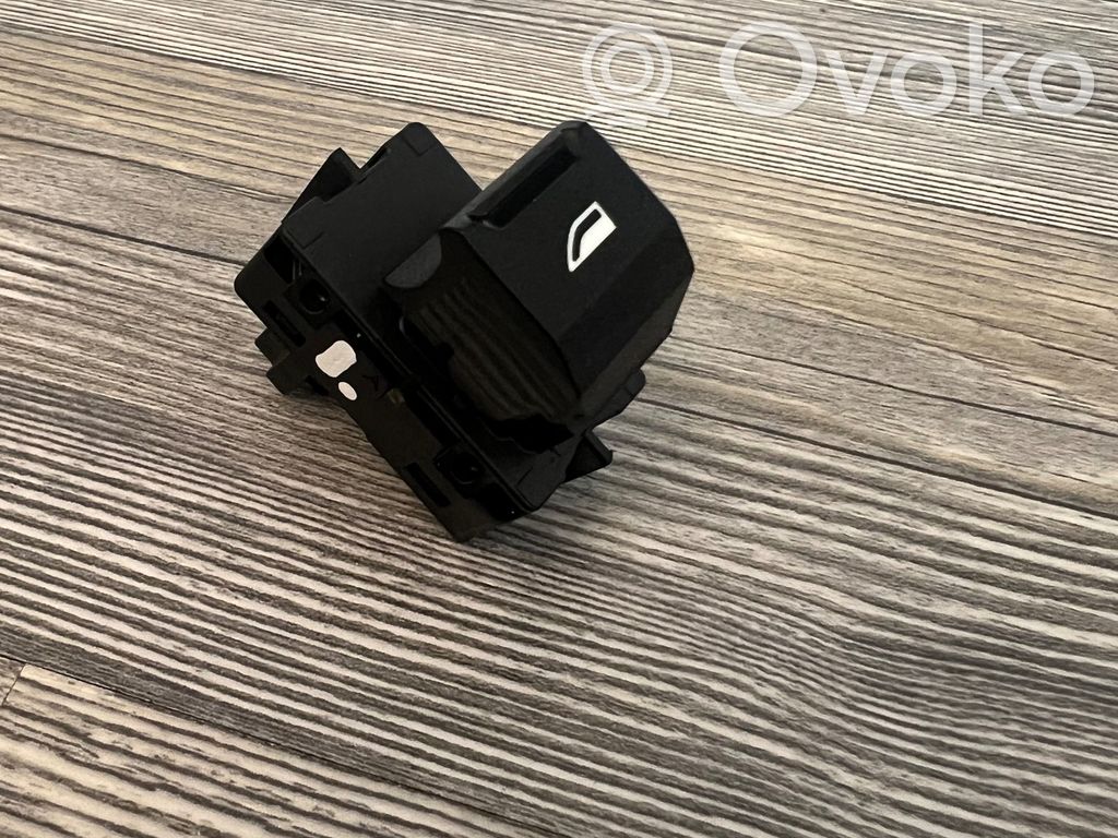 Electric window control switch   5A2BCB502,25496912
