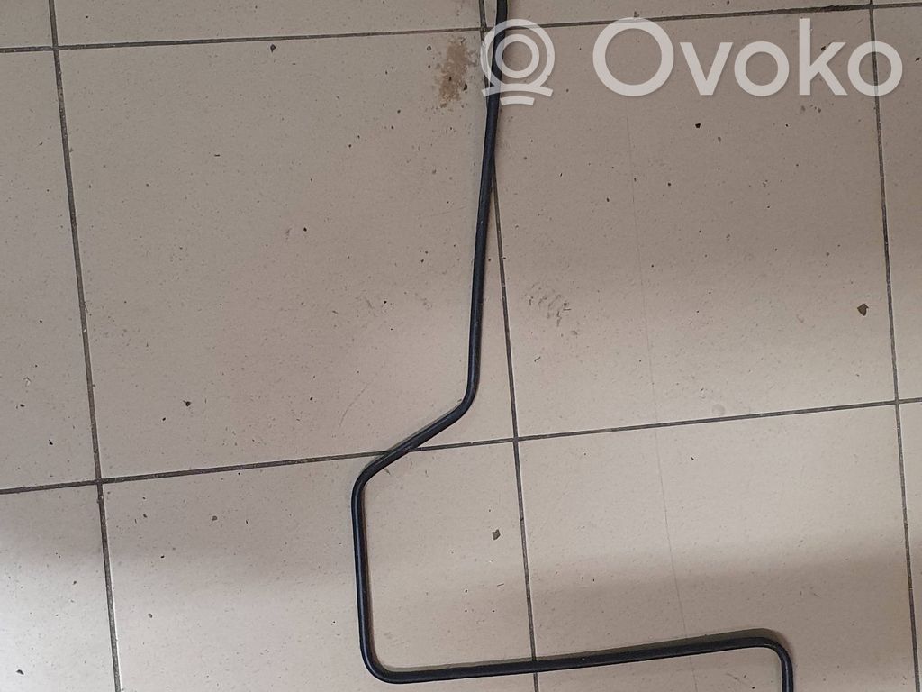 Engine coolant pipe/hose   7836830