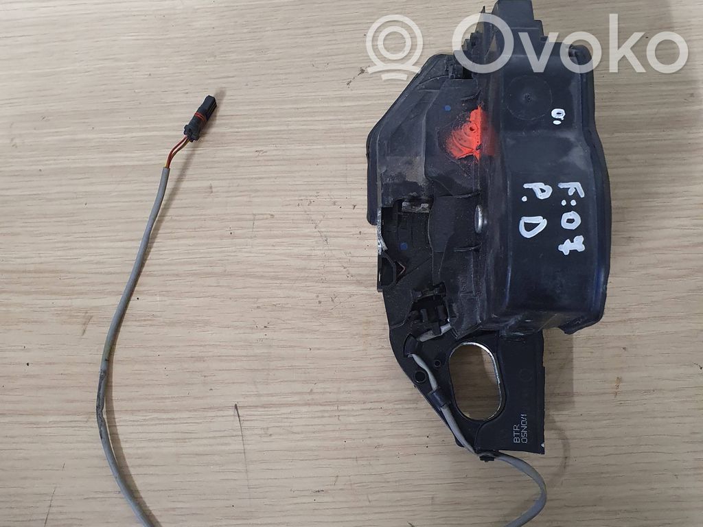 BMW 5 GT F07 Rear door lock 