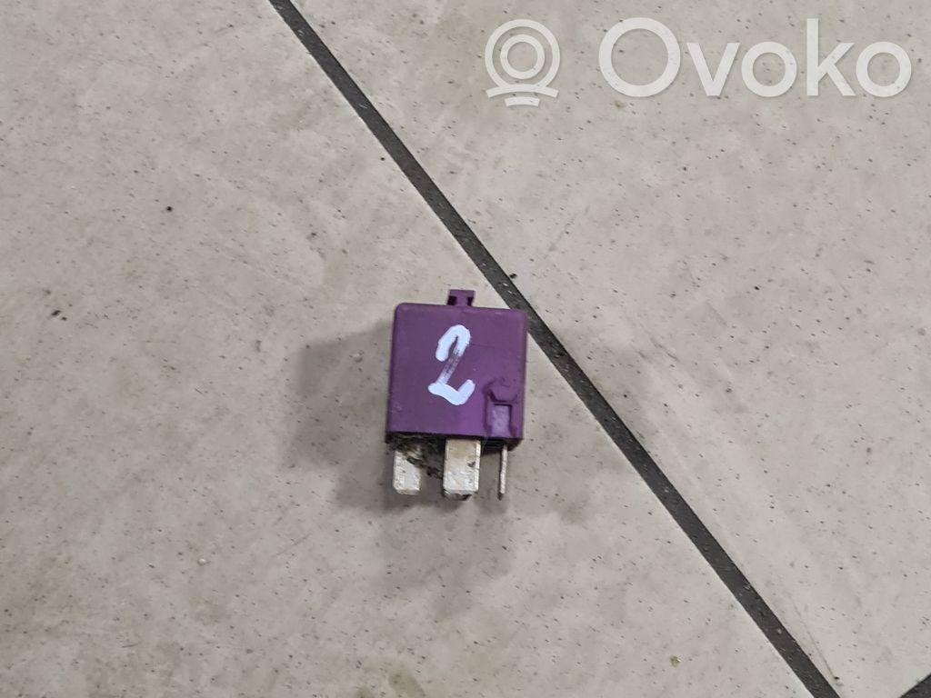 Muu rele   1388911,V23134E59X107
