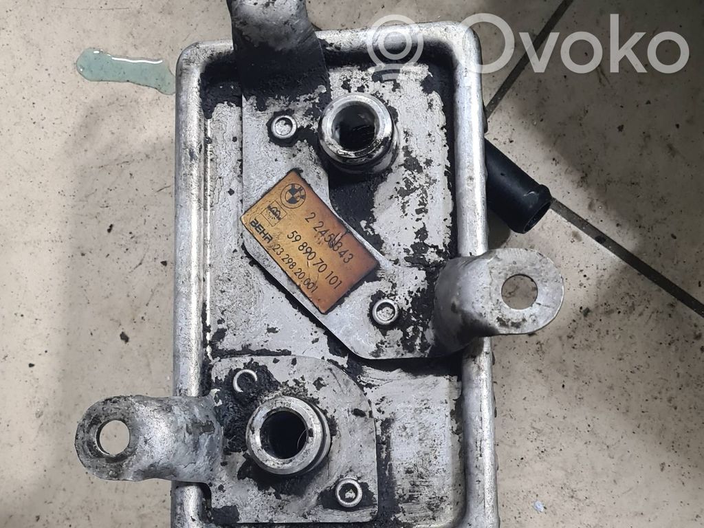 BMW 3 E36 Oil filter mounting bracket 