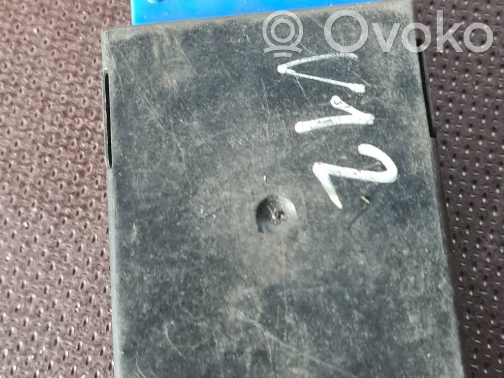 Other control units/modules   8359031