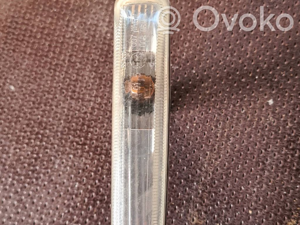 BMW 7 E65 E66 Front fender indicator light 