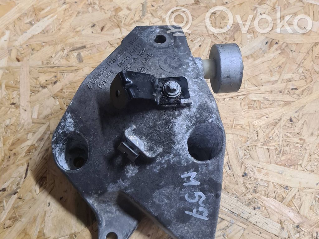 BMW 7 G11 G12 Engine mounting bracket 