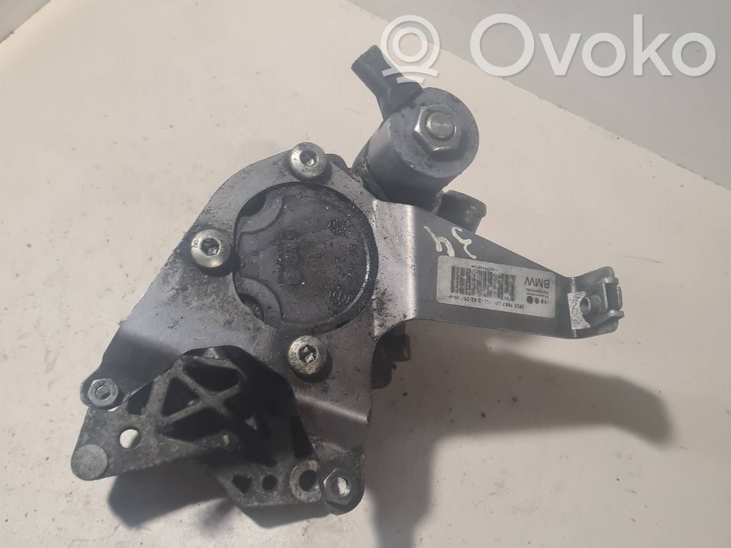 BMW 5 E60 E61 Power steering pump 