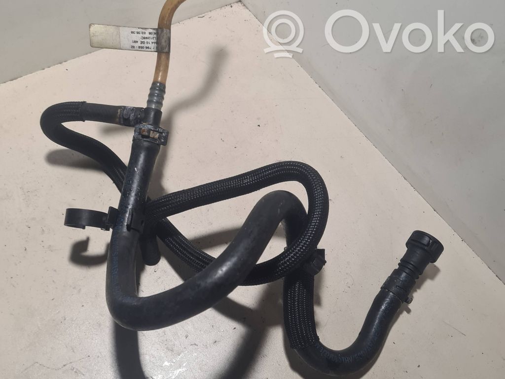 BMW 5 E60 E61 Fuel line pipe 