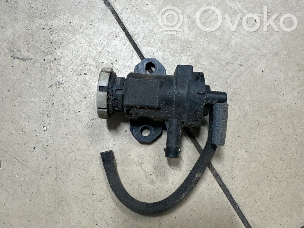 BMW 7 G11 G12 Solenoid supapă turbosuflantă 