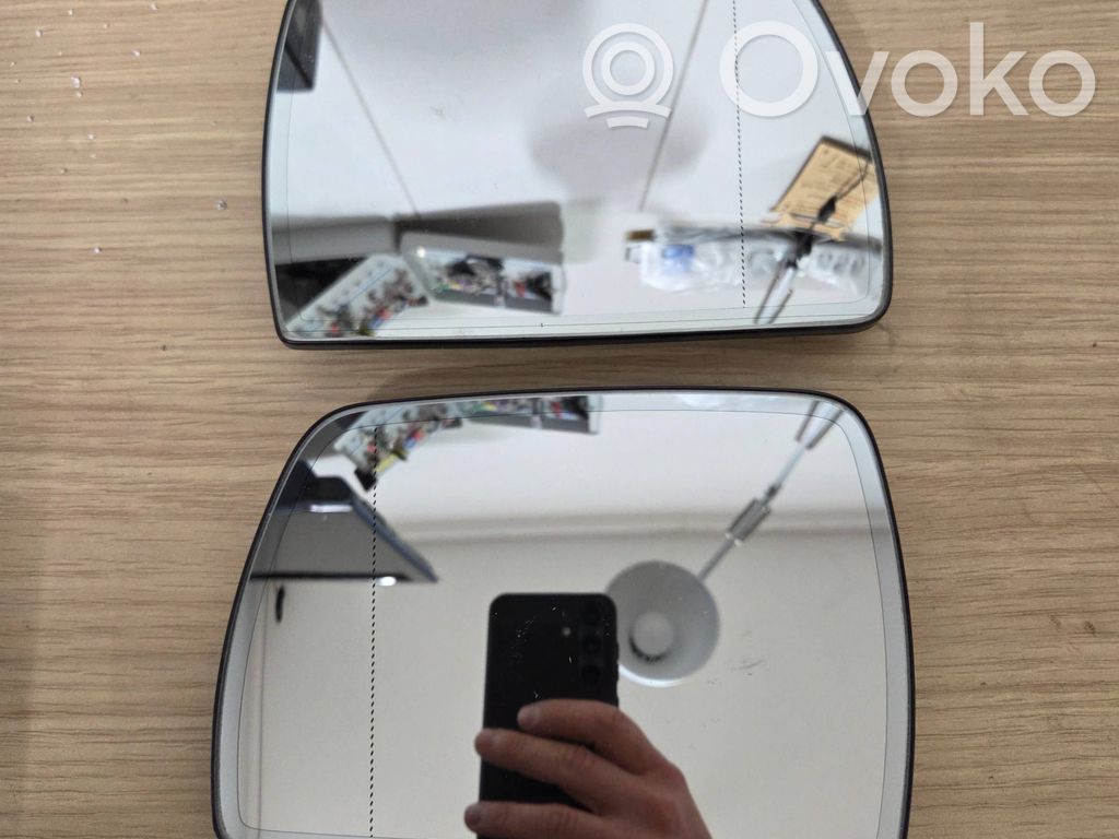 BMW X3 E83 Veidrodėlio stiklas 