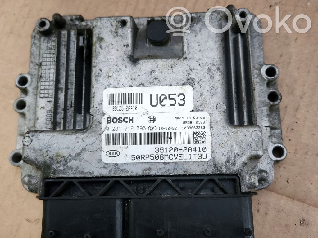 KIA Carens III Unidad de control/módulo del motor 