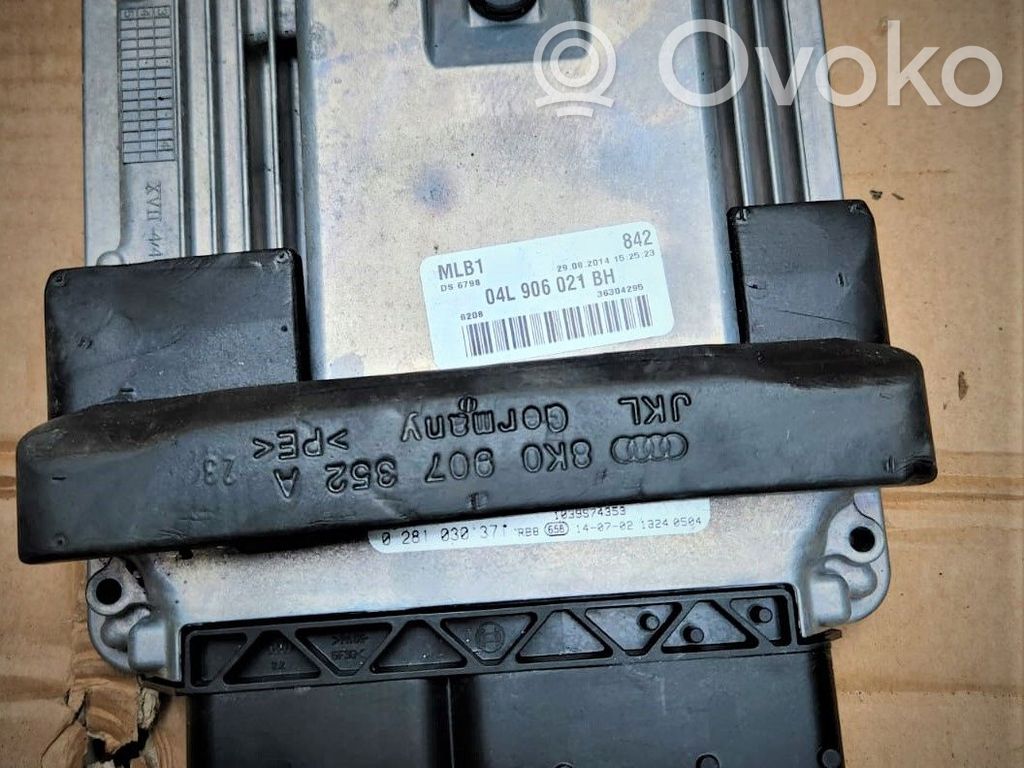Audi A4 S4 B8 8K Engine control unit/module 