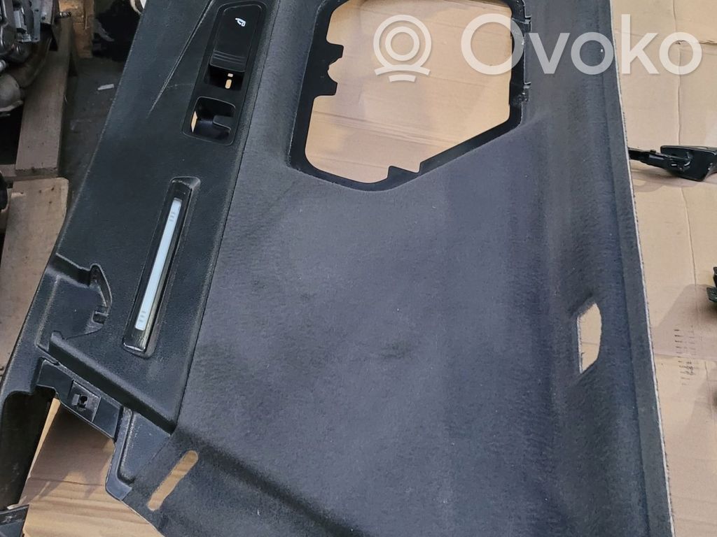 Trunk/boot side trim panel   4KE863880