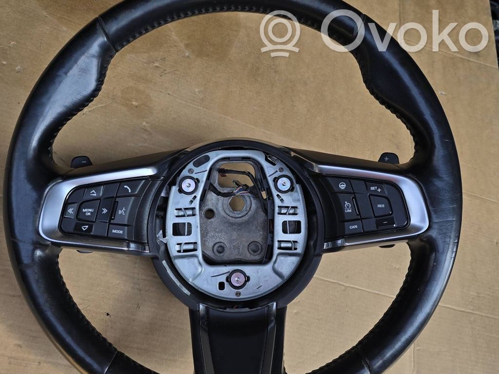 Jaguar XE Ohjauspyörä 