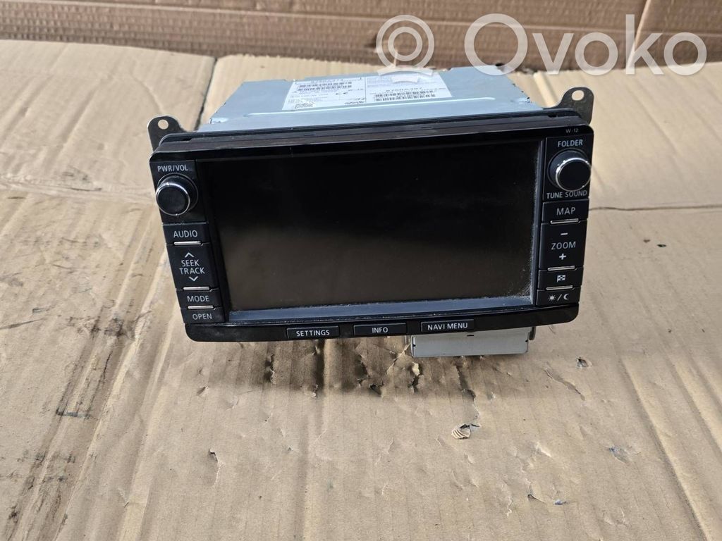 Mitsubishi Outlander Panel / Radioodtwarzacz CD/DVD/GPS 