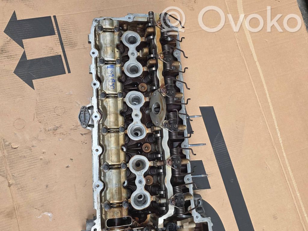 BMW 5 E60 E61 Engine head 