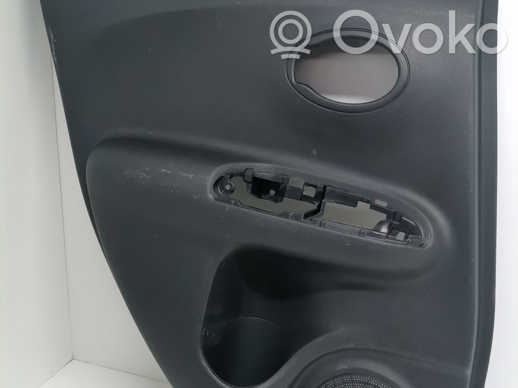 Nissan Juke I F15 Boczki / Poszycie drzwi tylnych 