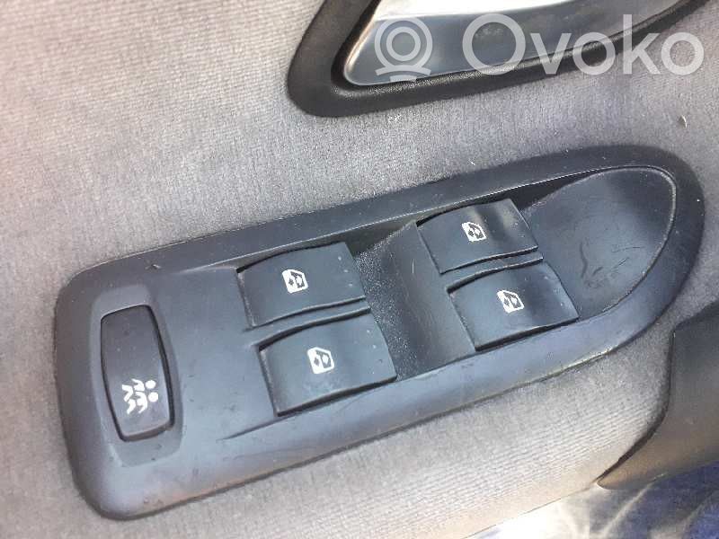 Interruptor del elevalunas eléctrico