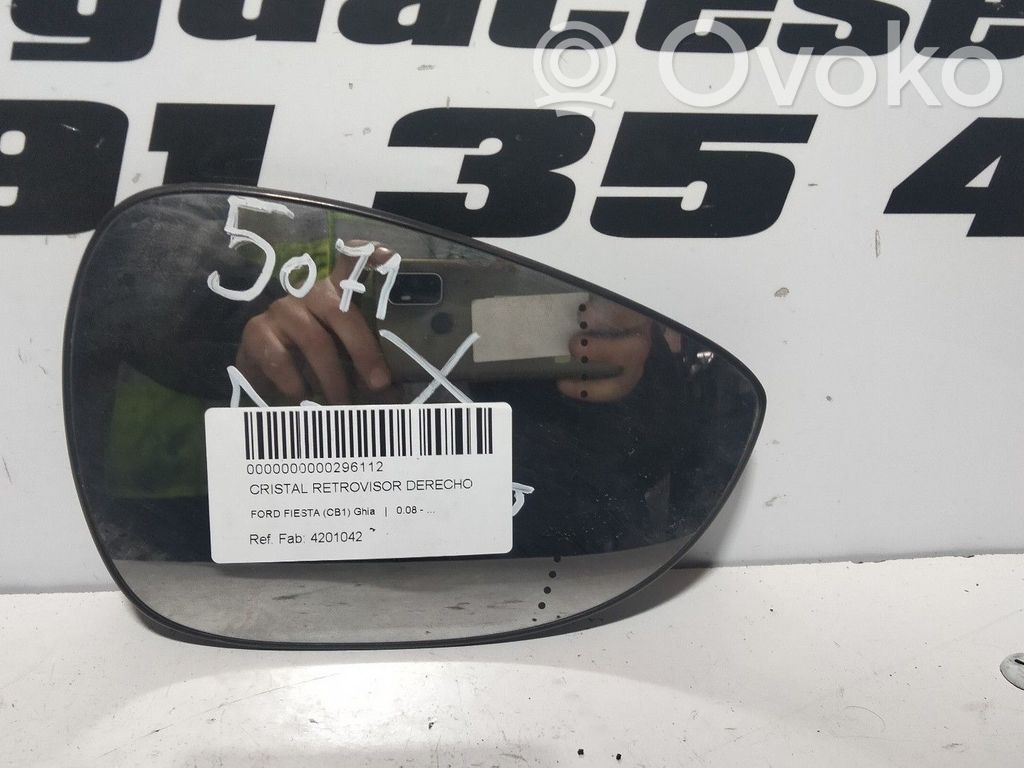 Ford Fiesta Spoguļa stikls 