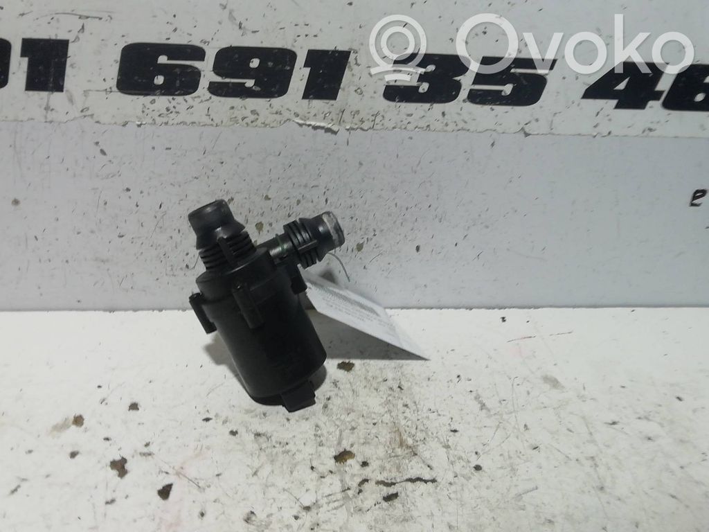 BMW 5 E60 E61 Apsildes radiatora vārsts (-i) 