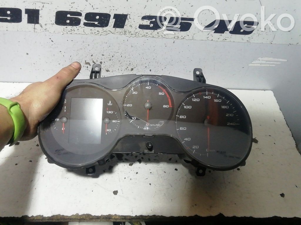 Speedometer (instrument cluster)   A2C53434925,1P0920853D