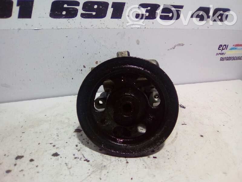 Opel Corsa B Power steering pump 