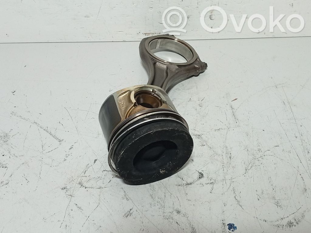 Audi A6 C7 Piston 