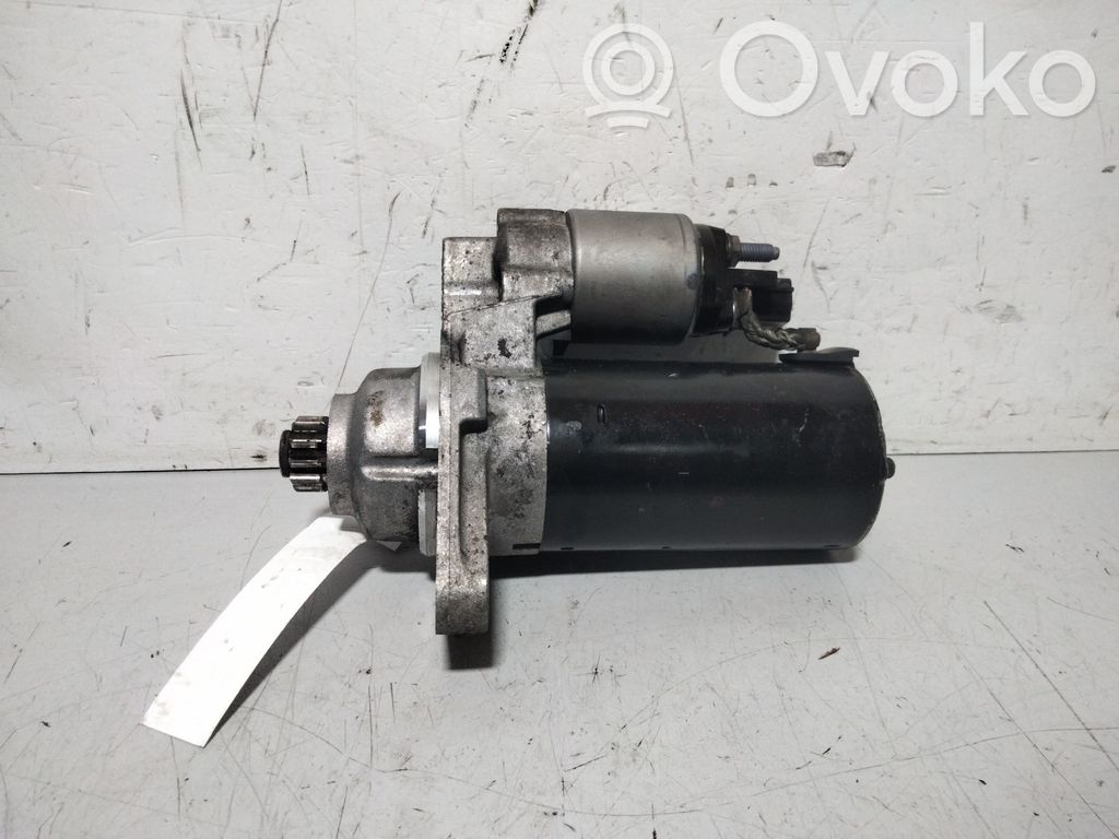 Motor de arranque   0001123012,02Z911023F