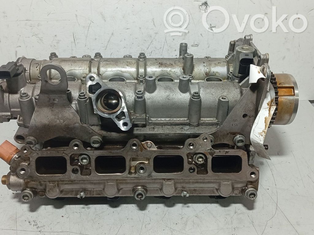 Volkswagen Touran II Engine head 