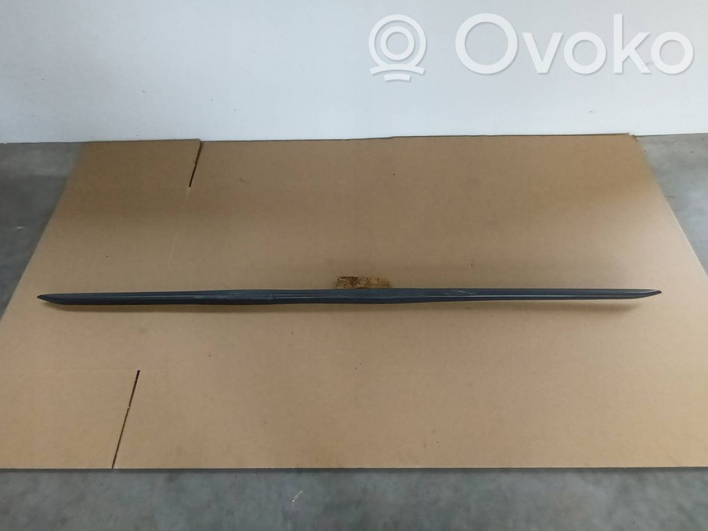 Audi A4 S4 B9 8W Moldura del faldón lateral 
