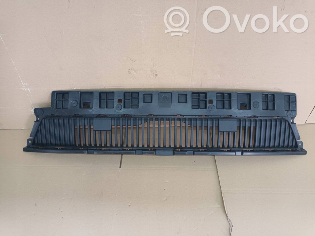 Renault Master IV Unteres Gitter dreiteilig vorne 