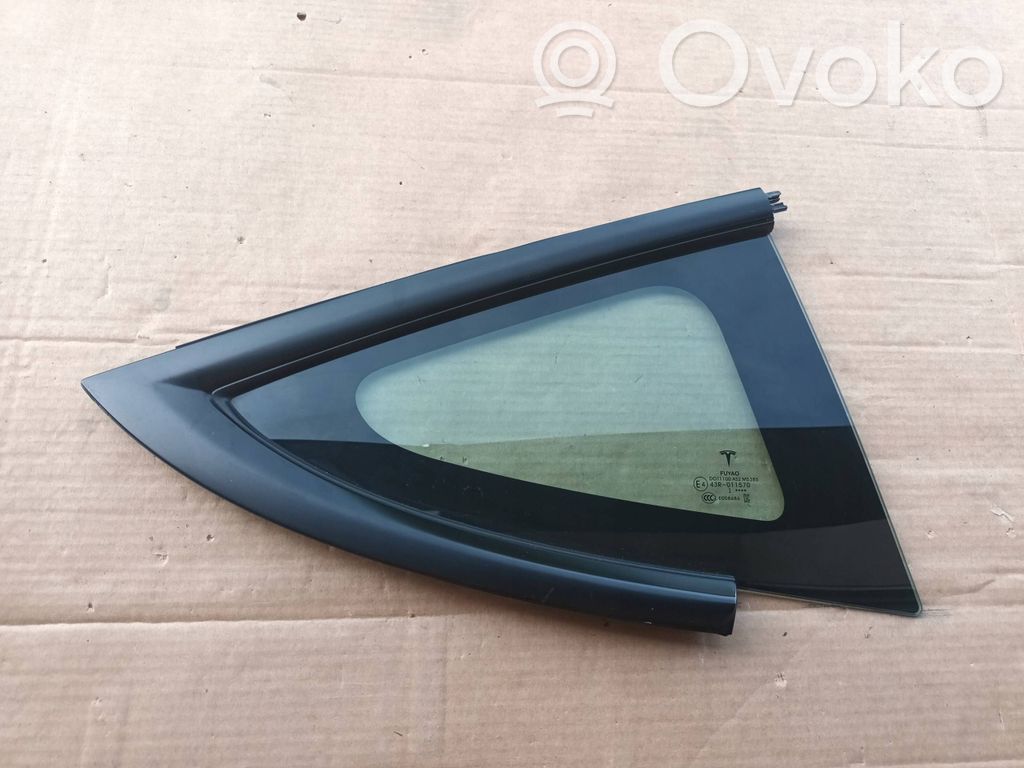 Tesla Model 3 Rear side window 