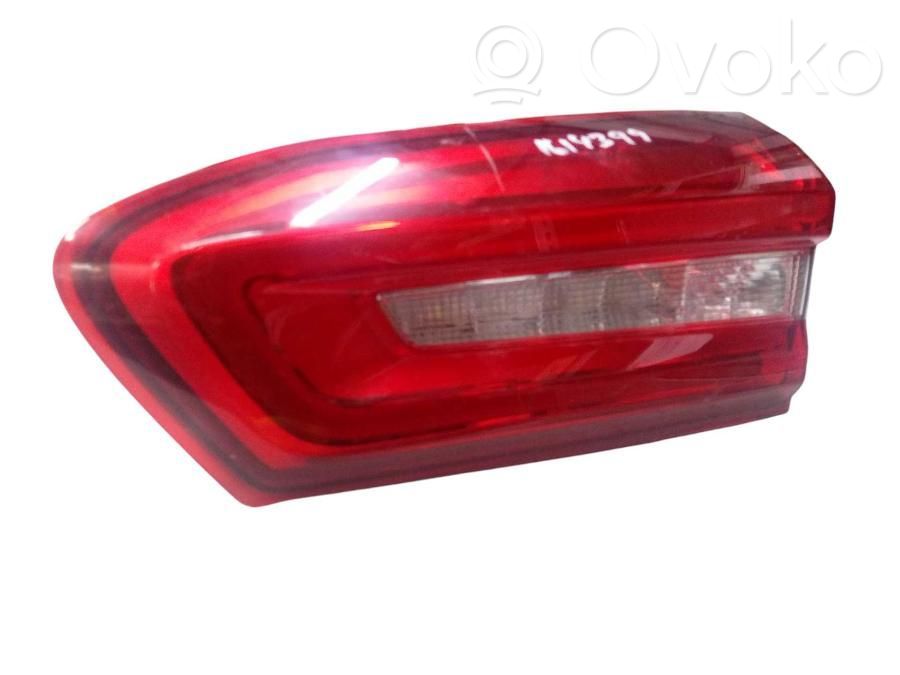 Luz trasera/de freno   JX7B13A602DC