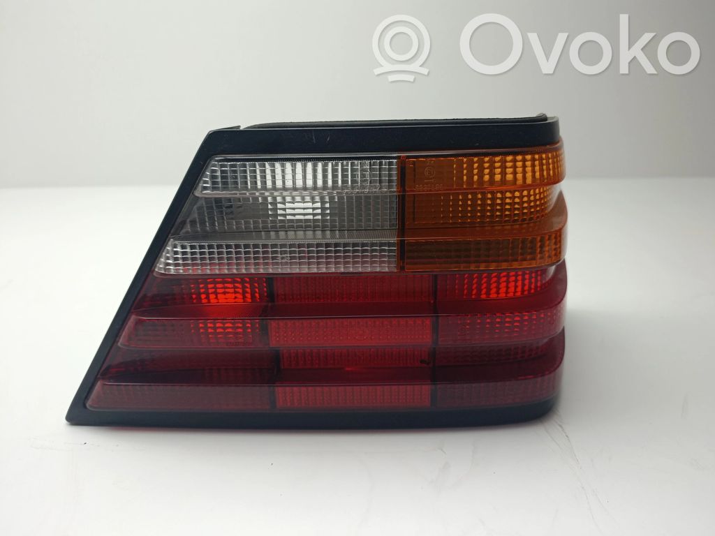 Mercedes-Benz E W124 Lampa tylna 