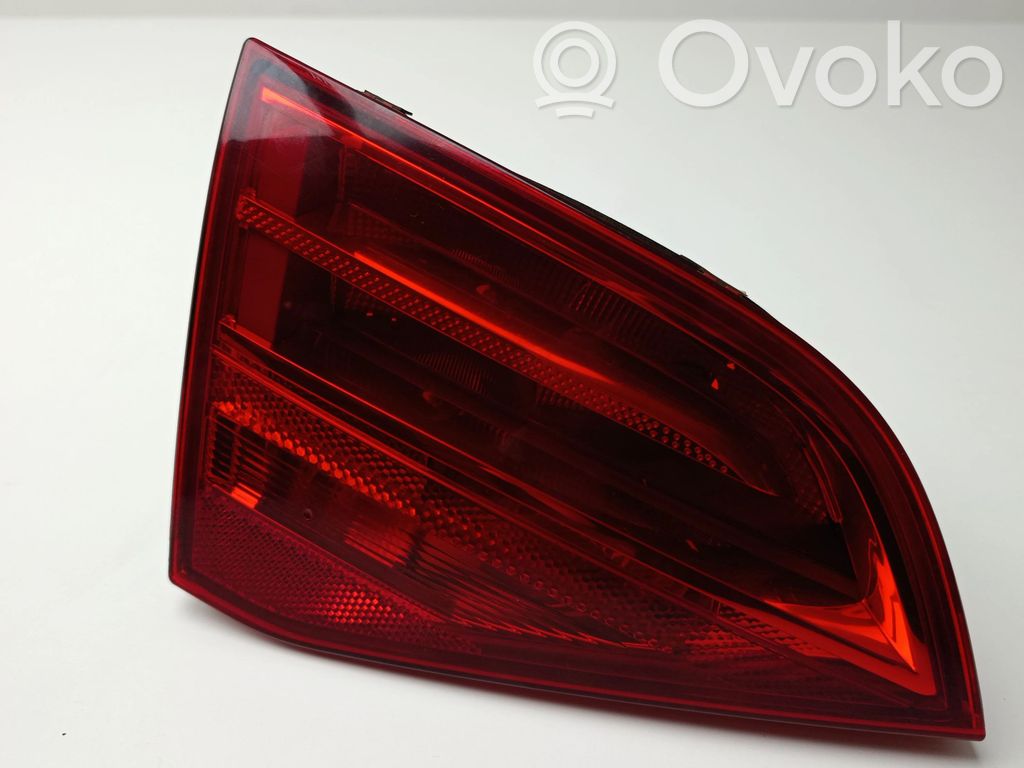 Tailgate rear/tail lights   8K9945093