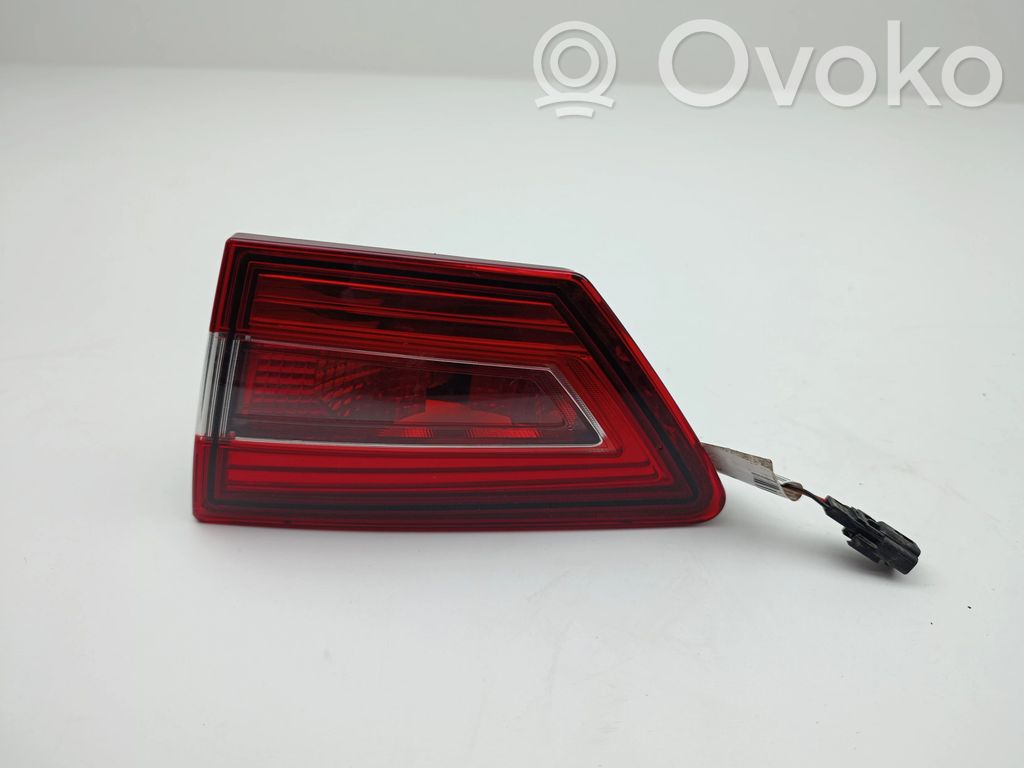 Tailgate rear/tail lights   265507526R