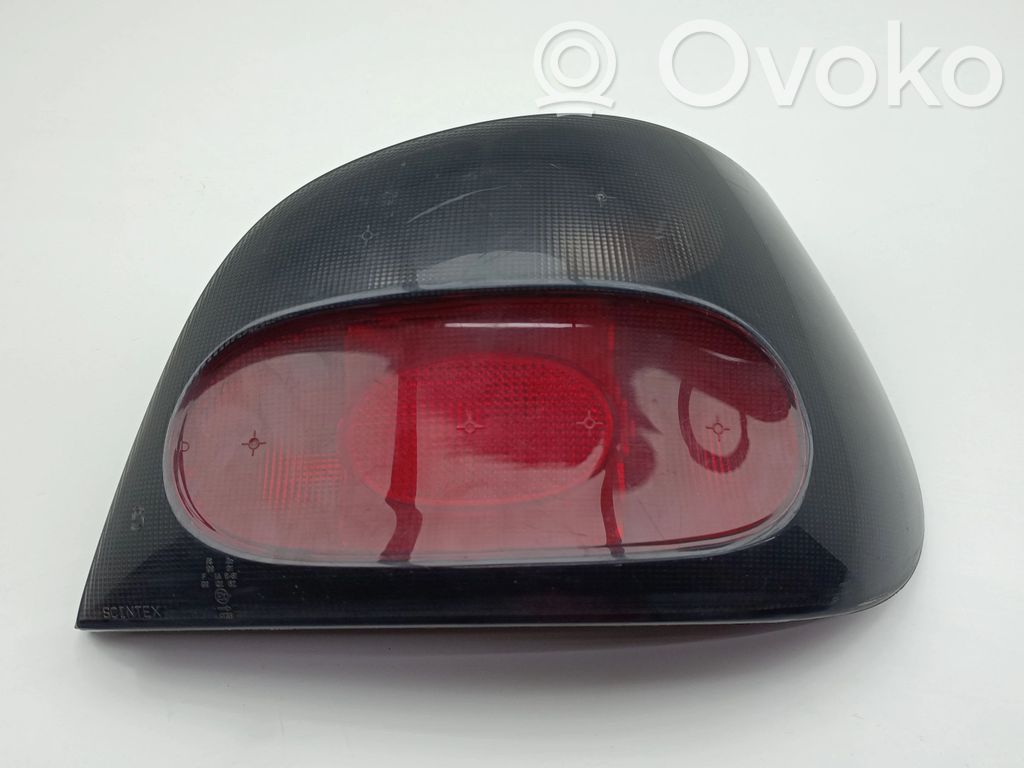 Rear/tail lights   7701040646