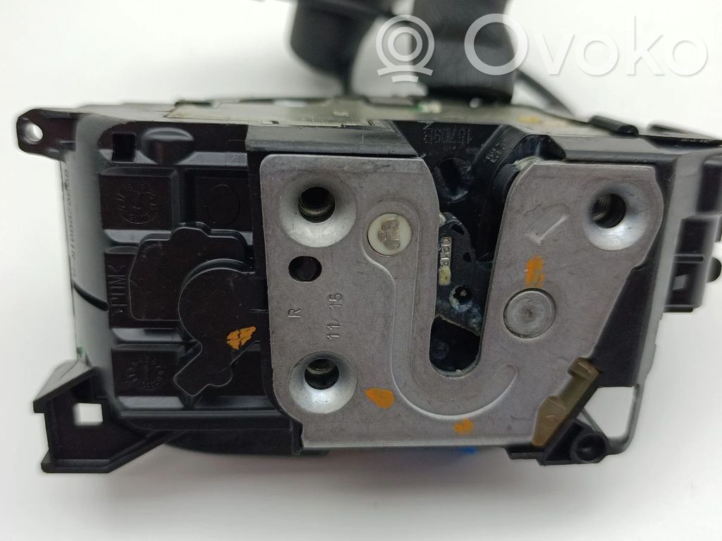 Renault Megane III Front door lock 