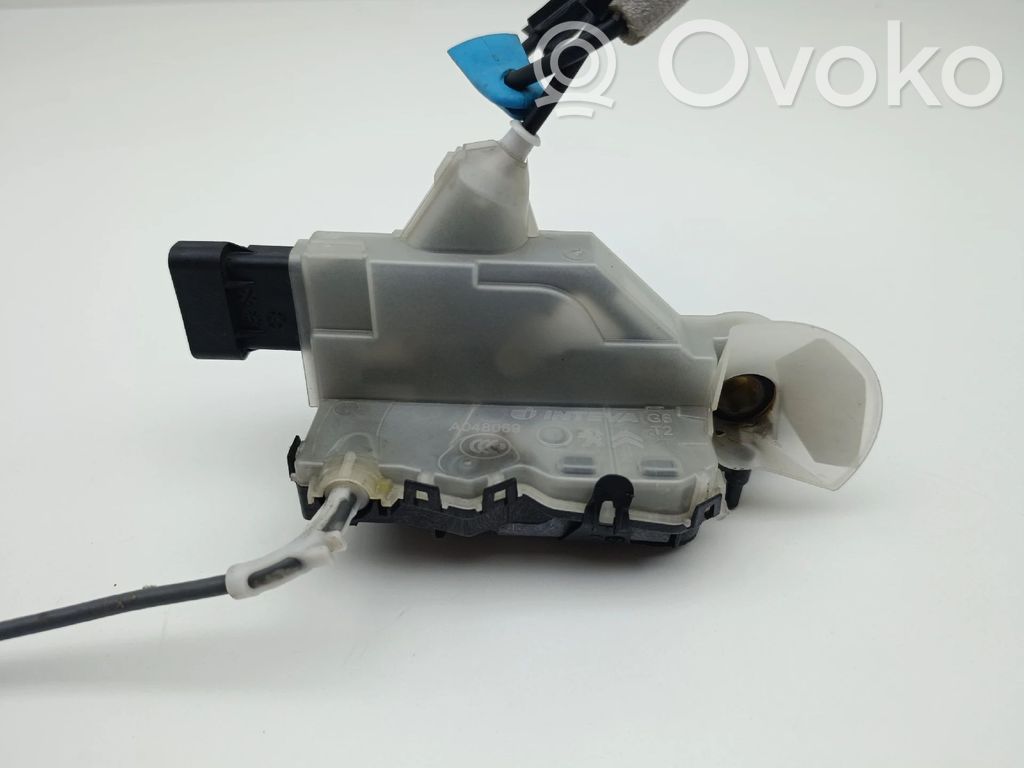 Citroen Berlingo Front door lock 