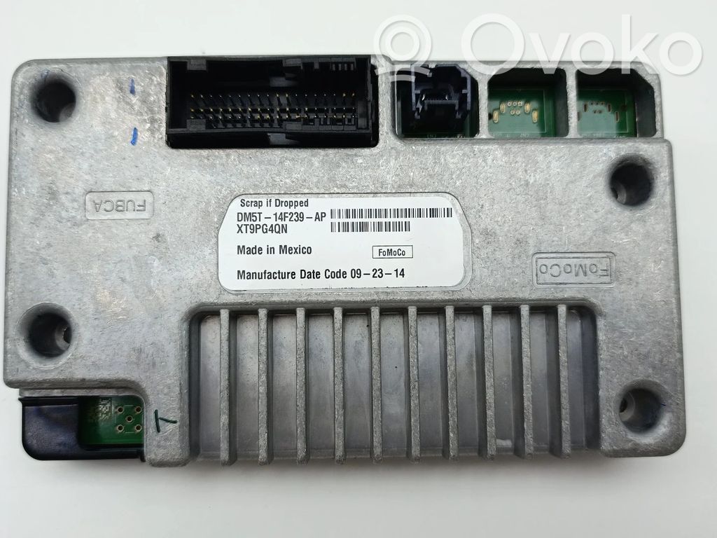 Unidad de control/módulo del navegador GPS   EA5T14D212DA,DM5T14F239AP