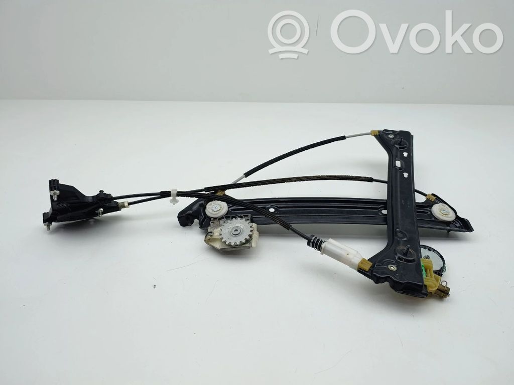 BMW 2 F22 F23 Mechanizm podnoszenia szyby przedniej bez silnika 