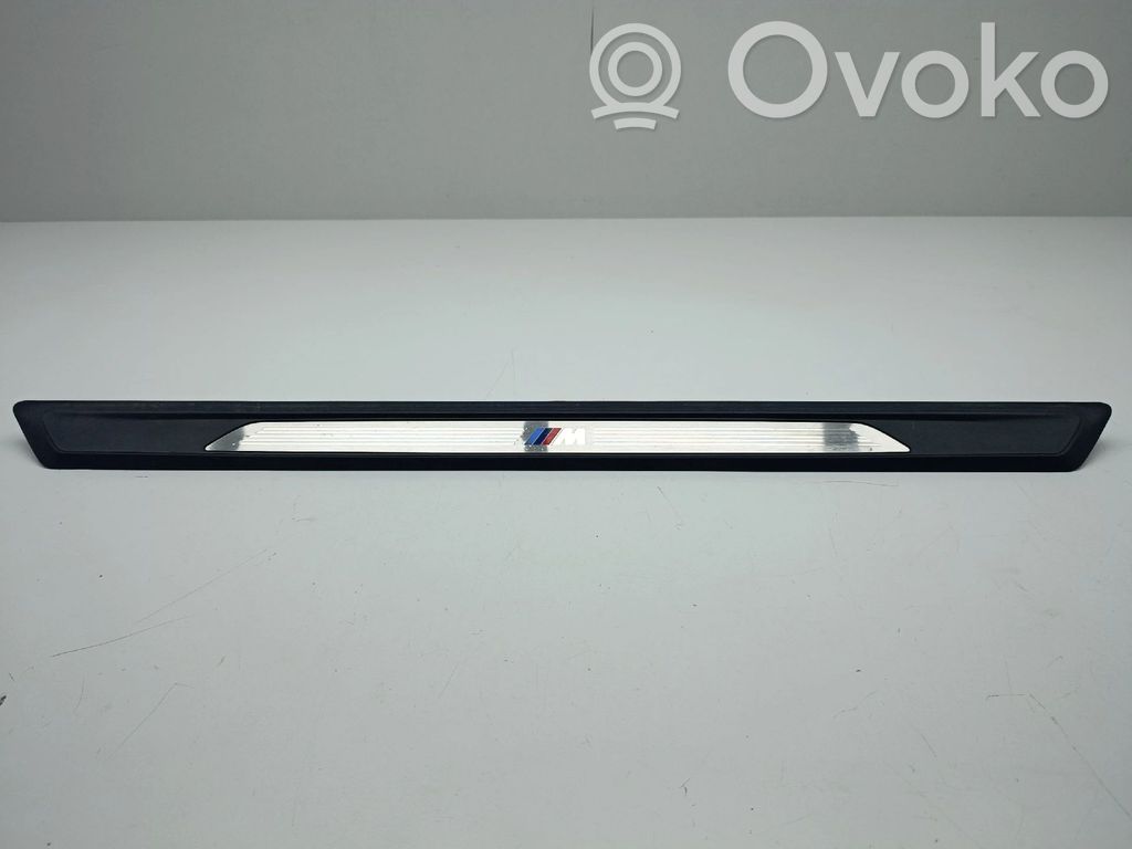 BMW 2 F22 F23 Priekinio slenksčio apdaila (vidinė) 