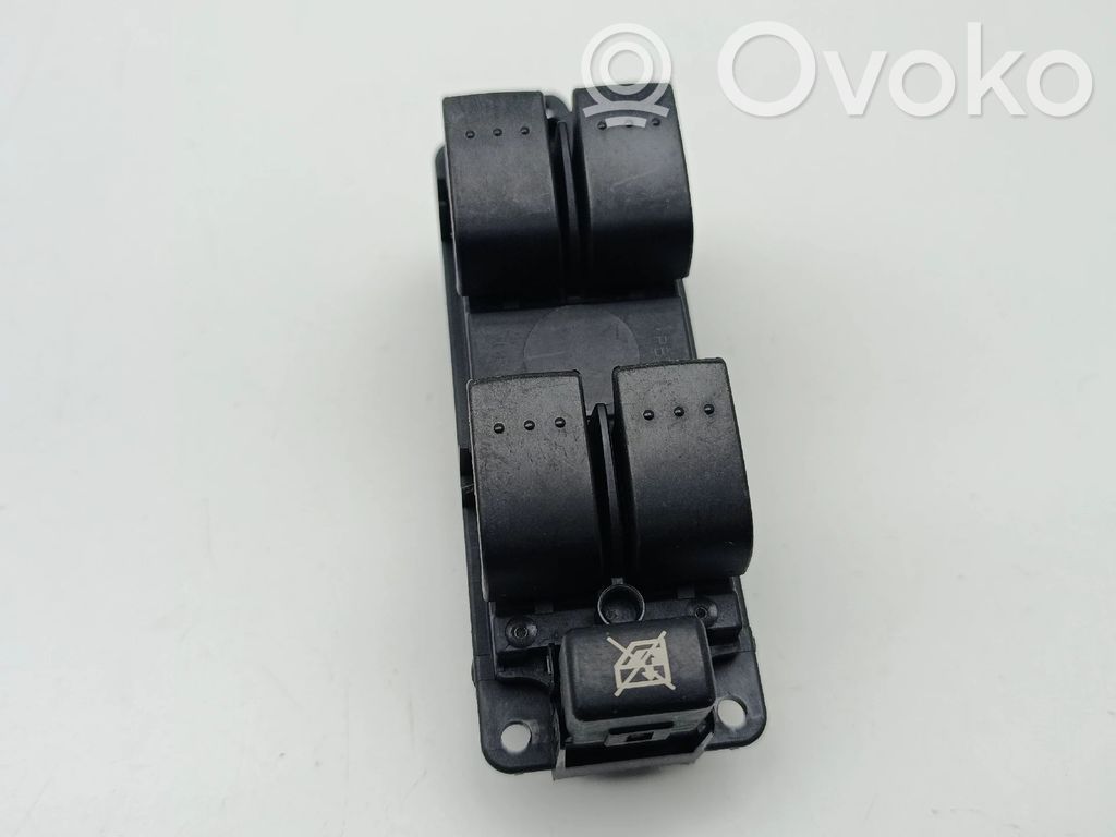 Mazda 3 I Electric window control switch 