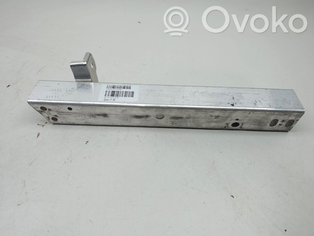 Priekšpusē bampera sastiprinājums   D6222077000