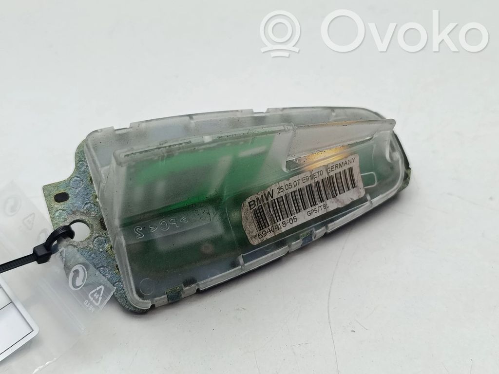 Aerial antenna amplifier   6940418