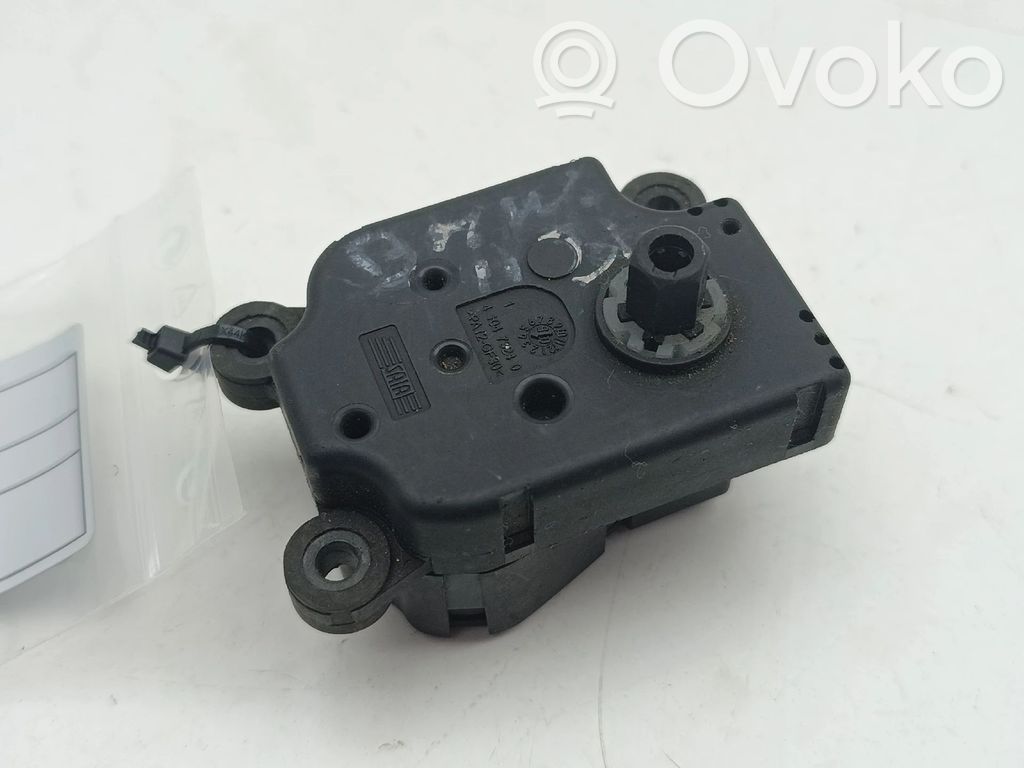 Oro sklendės varikliukas   985459H05