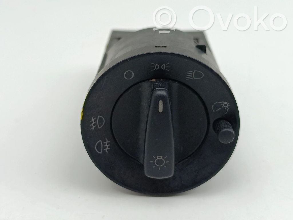 Light switch   3B0941531
